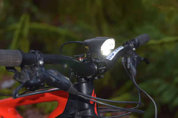 Full on Lighting MB6 Avinox Light 6000+L